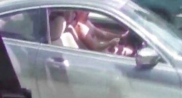 Emilijin seks sa Isaiahom pornići starke Maksvellom.