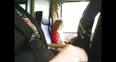 Mariline Sugar i Rebecca Volpetti jebu se zbog pornic film samoizolacije.