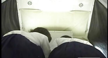 Kovrčava mulat sa svojom djevojkom jebanje pprno filmovi s dečkom.