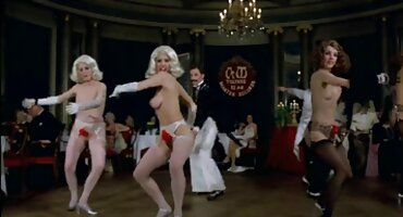 Sperma je ispunila maca mršave crnke. pornići filmovi