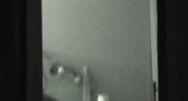 Stražar liže zatvorenikovu jebacki film maca.