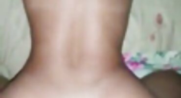 Pomogla je dječaku tijelom i dušom filmovixxx nakon razdvajanja.