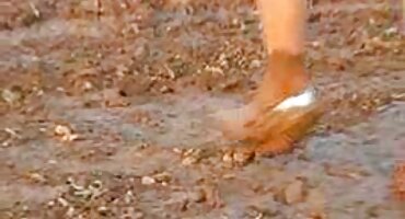 Djevojka undress i masturbira prepone. porno film xxxn