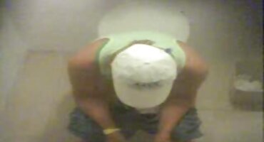 Impresioniran velikim penisom, pormo filmovi zaokupljena tajnica jebanje sa šefom.