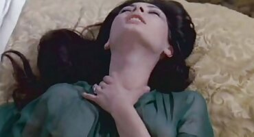 Ruske djevojke besplatni poenici Analno oduševljavaju oligarha.