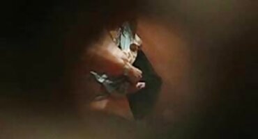 Maćeha daje Pušenje pastorak u kuhinji. erotski filmovi free