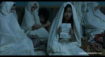 Chris potno filmovi Diamond ubacuje kurac u maca svoje voljene.