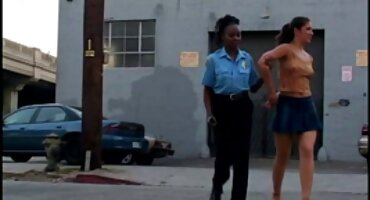 Gospođa Kent ima spolni odnos xxxl porno filmovi sa spasiocem.