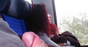 Aleksis Tae jebanje sa sramežljivim pormo filmovi prijateljem.