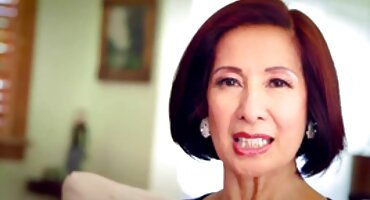 Djevojke pornići besplatno se ljube i ližu.