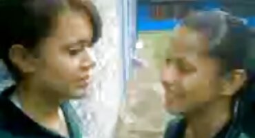 Maser erocki filmovi zabavlja Francuskinju seksom.