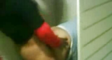 Navijačica lizati još jednu rupu. pornići besplatno