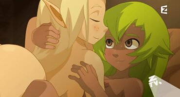 Poželjan xxx besplatni filmovi seks s prsata maćeha.