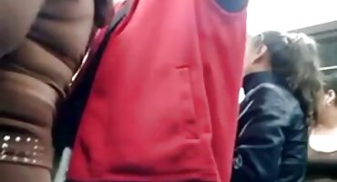 Baba potno filmovi se iz užitka seksa s prankerom.