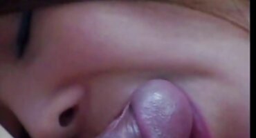 Maćehe pornići starke jebu s pastorcima za zabavu.