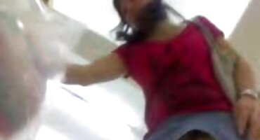 Ivie Lebell vara orno filmovi sa susjedom.