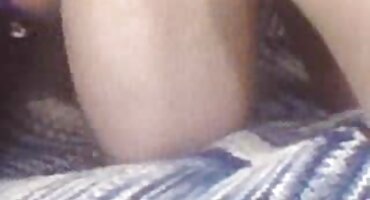 Sarah Smith zadovoljava besplatna jebacina stražara seksom.