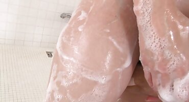 Zach divlje zamišlja kako jebe kolegu Azul Hermosa. video porno filmovi