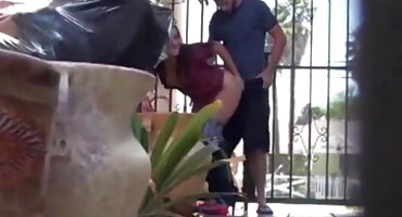 Magarac se ljulja na poeno filmovi kurac.