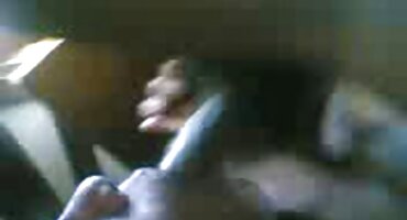 Natjerao video porno filmovi je mladoženje da promijeni mladenku.