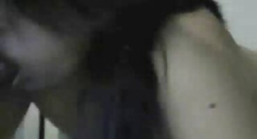 Vrtlar je potamnio od ljubavnice i razdvojio Prsata Latina pormo filmovi za seks.