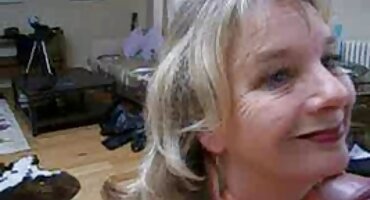 Oagm u dupe Abella potno filmovi opasnosti usred kuhinje.