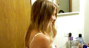 Octavia erotski filmovi free Red dopušta članu fotografa da uđe.